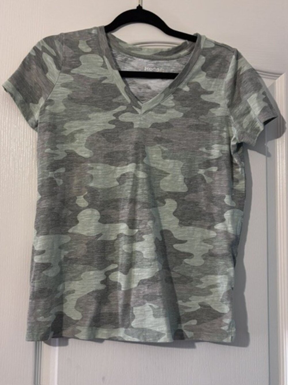 Women's Green Camo Mudd shirt SZ XS